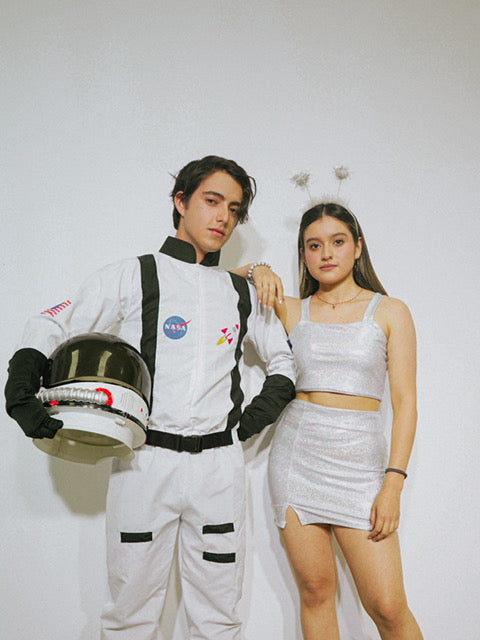 ASTRONAUTA Y ALIEN